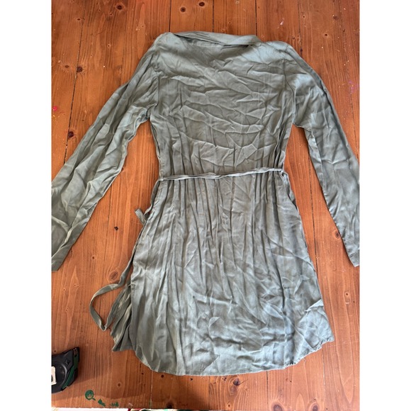 Francescas Alysa Olive Green Button Front Shirt Dress with Belt Size Small - Picture 4 of 10